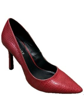 NWOT Rampage Red Croc Embossed Pointed Toe Pump Heels Shoes. Size 6.5